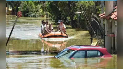 Bengaluru Flood: महंगी कारें पानी में तैर रहीं, होटल के कमरों की मांग बढ़ी, संकट में बेंगलुरु