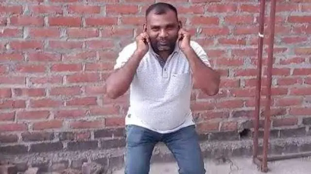 यूपी निकाय चुनाव: BJP प्रत्याशी के प्रचार के दौरान बिगड़े बोल, हुआ विरोध तो उठक बैठक लगाकर मांगी माफी