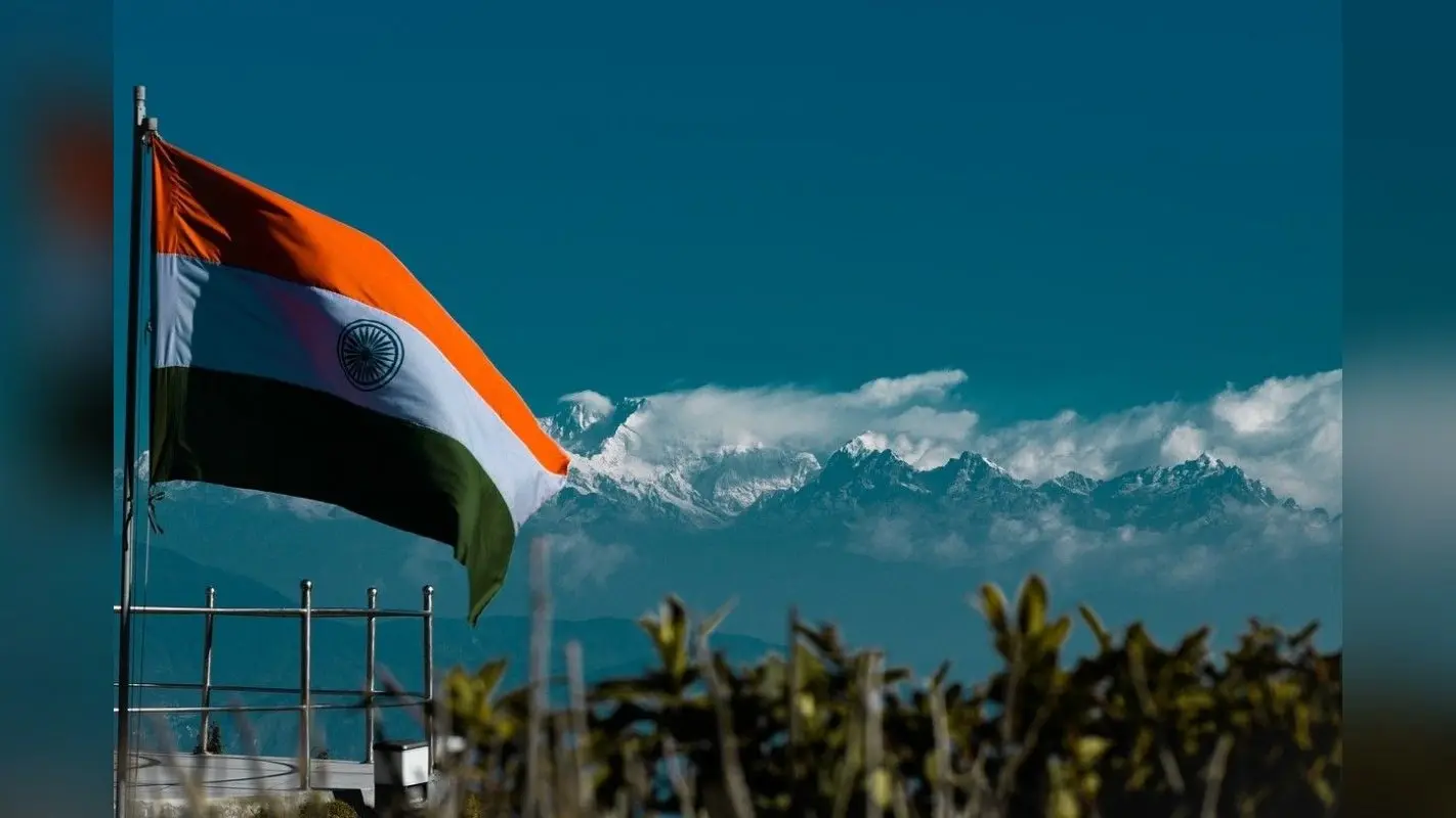 National Tourism Day 2024: भारत में पर्यटन दिवस की शुरुआत कब हुई, जानें महत्व और ऐतिहासिक स्थलों के बारे में