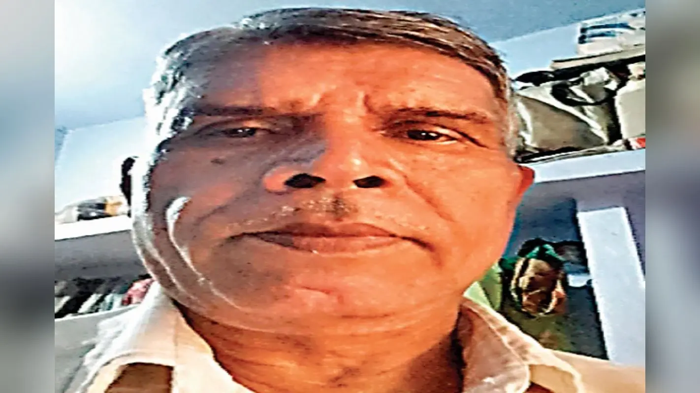 झारखंड : पहनने के लिए चप्पल भी नहीं, घर वालों के ताने सुन गये स्कूल, फिर ऐसे भोला साह बने आदर्श शिक्षक