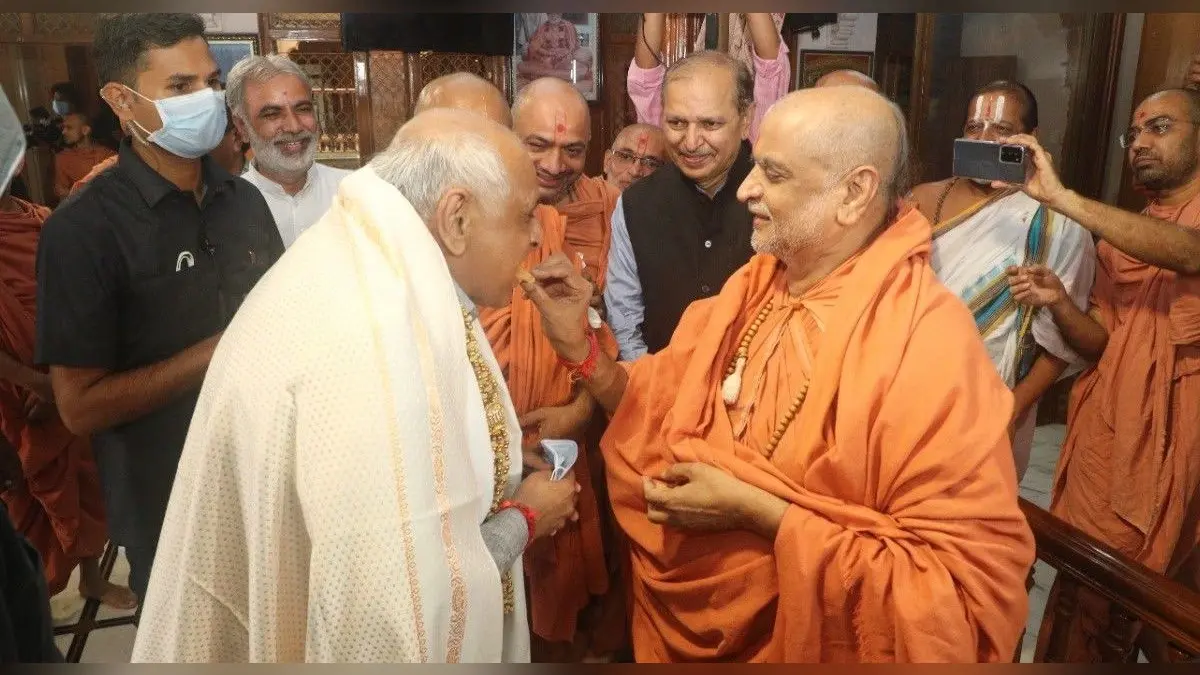 भूपेंद्र पटेल ने पहना कांटों का ताज, मुख्यमंत्री के रूप में ली शपथ, पीएम मोदी और अमित शाह ने दी बधाई