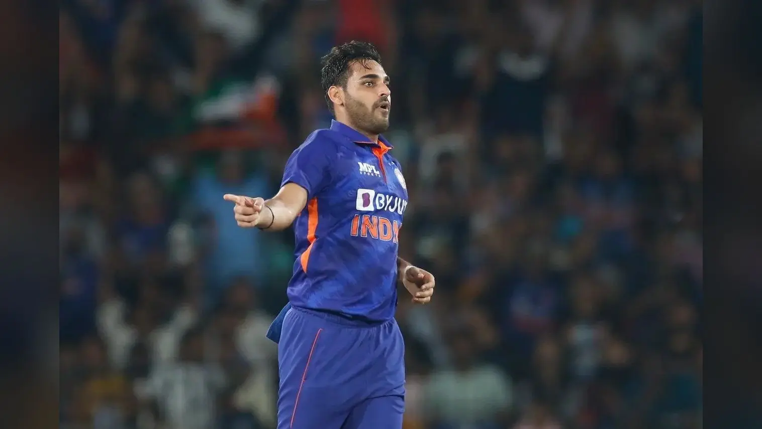 IND vs AUS T20 Series: भुवनेश्वर कुमार की डेथ ओवरों में गेंदबाजी पर भड़के गावस्कर, बताया चिंता का विषय