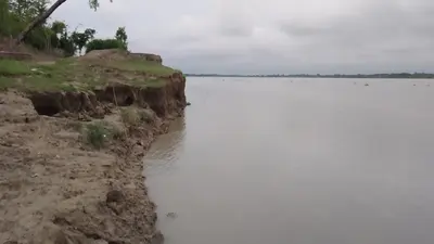 सरयू का जलस्तर बढ़ने से सीवान के दर्जनों गांवों पर बाढ़ का खतरा, तेज कटाव की वजह से सैकड़ो एकड़ उपजाऊ जमीन बर्बाद
