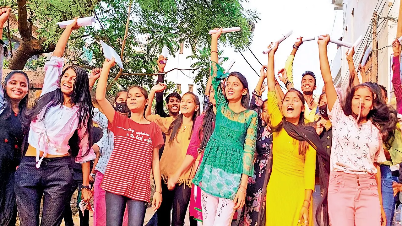 बिहार बोर्ड मैट्रिक रिजल्ट: मुजफ्फरपुर का परिणाम इस बार पांच साल से बेहतर, 75 प्रतिशत से अधिक हुए सफल