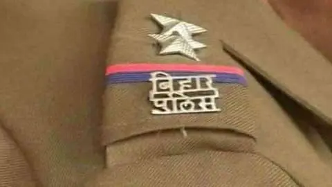 कैमूर में पुलिस वर्दी पर लगा दाग, अवैध चेकिंग में पकड़े गये व्यक्ति को पैसा लेकर छोड़ा, पांच निलंबित