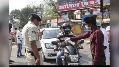 ऑड-इवेन फेल, जुगाड़ गाड़ी पकड़ रही पुलिस