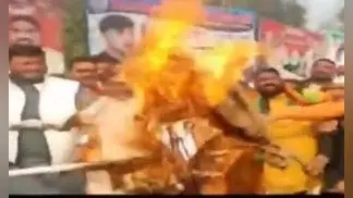 UP: बिलावल भुट्टो के खिलाफ BJP का प्रदर्शन, भूपेंद्र चौधरी बोले- हताशा और निराशा दिखाता है बयान