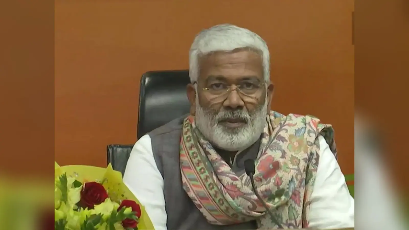 गोरखनाथ मंदिर हमला: सभी मानसिक रोगियों का होगा इलाज- अखिलेश यादव के बयान पर स्वतंत्र देव सिंह का तंज