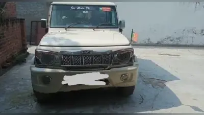 यूपी ट्रैफिक पुलिस ने कार में हेलमेट नहीं पहनने पर काट दिया चालान, एसपी ने दिए जांच के आदेश