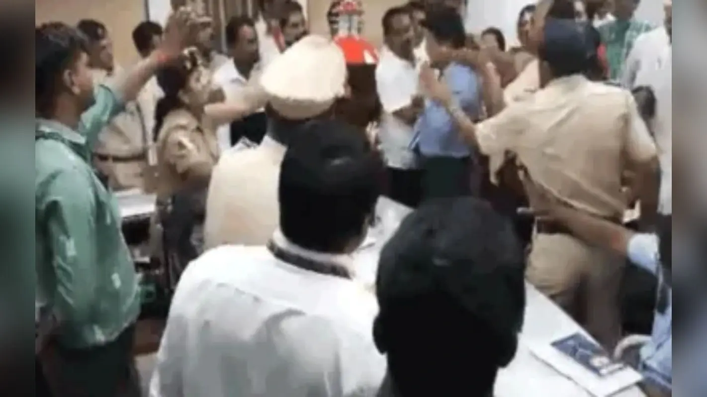 Mumbai: बीएमसी इंजीनियर पर हमला, शिवसेना के चार कार्यकर्ता गिरफ्तार