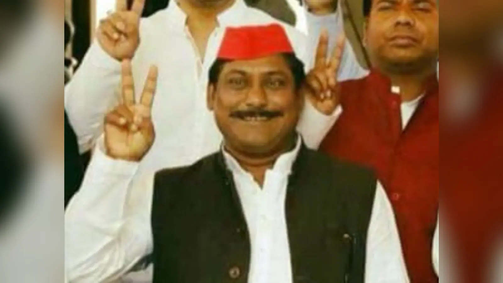 Varanasi News: वाराणसी में दिखा खाकी का मानवीय चेहरा, पुलिस ने 12 वर्षीय मासूम को उसके मामा से मिलाया