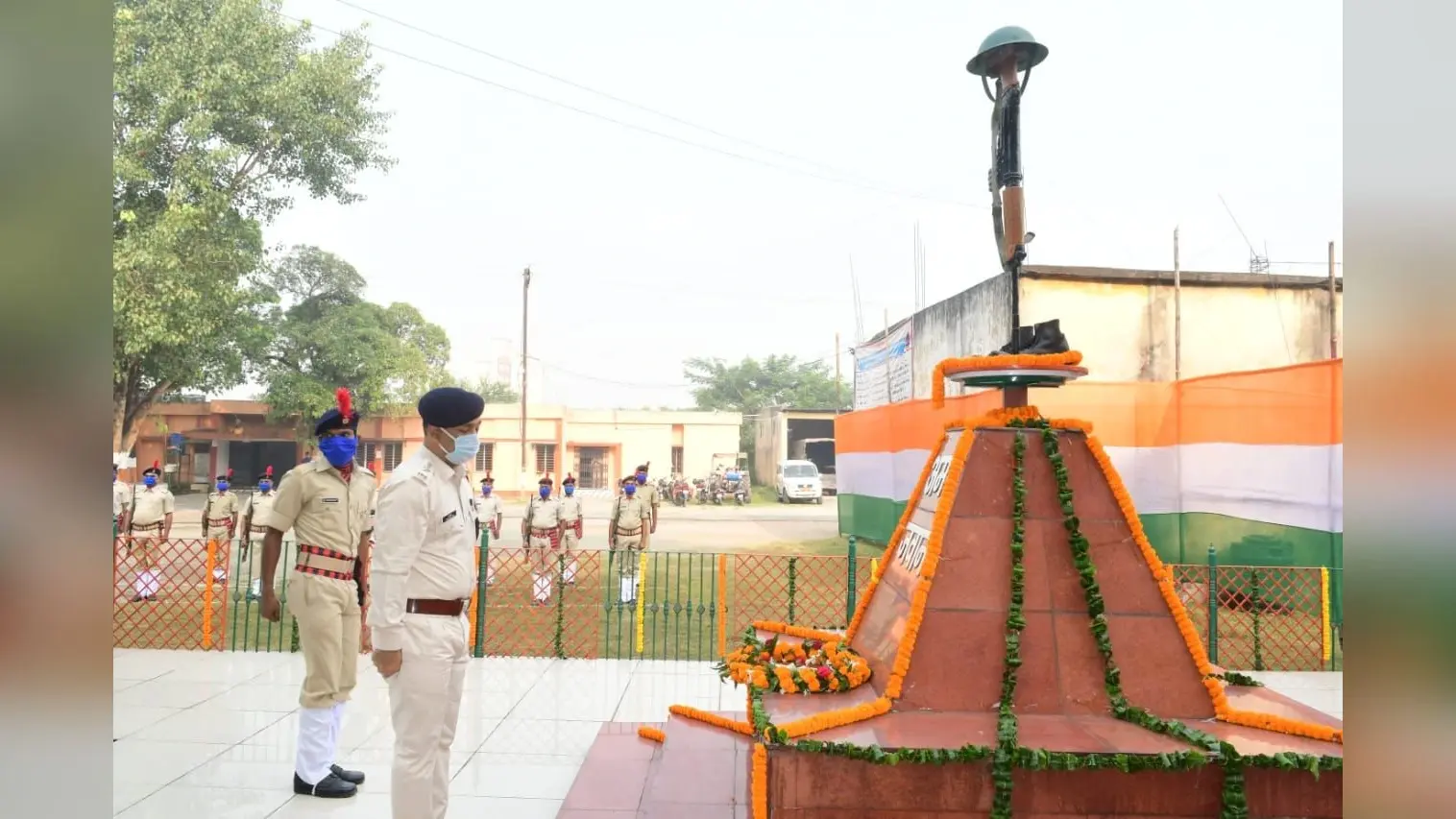 शहीद संस्मरण दिवस पर शहीद जवानों को ऐसे दी गयी श्रद्धांजलि