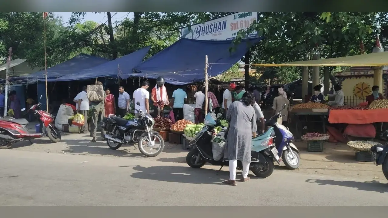 बोकारो है लॉक पर लोग नहीं हो रहे डाउन