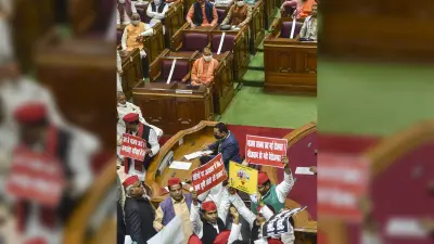 ‘किसानों के नेता टिकैत की सपा सरकार ने की थी पिटाई, डाल दिया था जेल में’, यूपी विधानमंडल में किसानों के मुद्दे पर जोरदार हंगामा