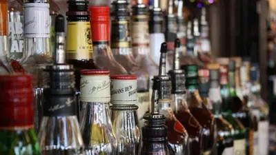 Delhi Liquor: दिल्ली में जाम छलकाने में पुरुषों से कम नहीं महिलाएं, सर्वेक्षण में आये चौंकाने वाले नतीजे