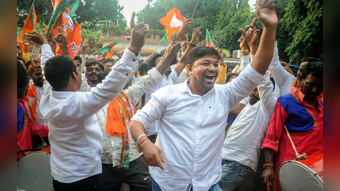 By Election Result: 7 सीटों पर हुए उपचुनाव में 4 पर जीती BJP, कांग्रेस को झटका, एक पर उद्धव गुट का कब्जा