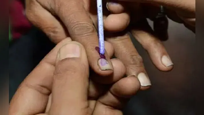 कोरोना का असर : उपचुनाव के लिए नहीं डाले जाएंगे वोट, निर्वाचन आयोग ने रद्द की मतदान की तिथि