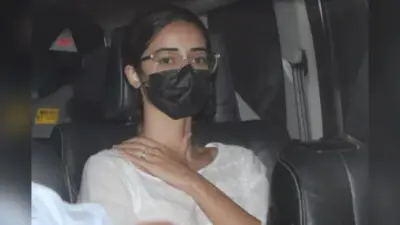 NCB पूछताछ से पहले पापा चंकी पांडे से लिपटकर रोई थीं Ananya Panday, व्हाट्सऐप चैट को लेकर किया ये खुलासा