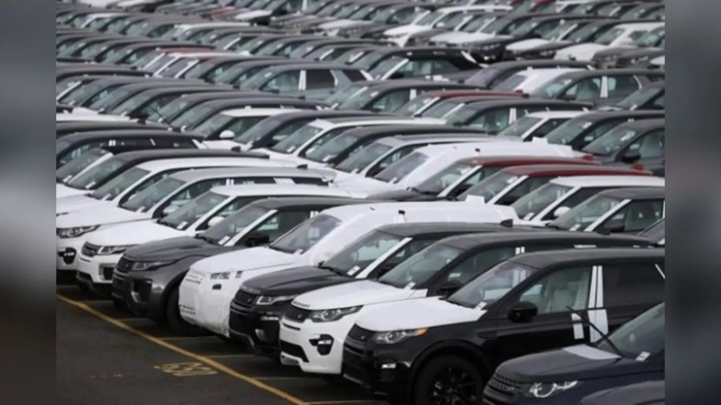 Car Sales: फेस्टिव सीजन में गाड़ियों की बिक्री घटी, FADA ने बतायी यह वजह