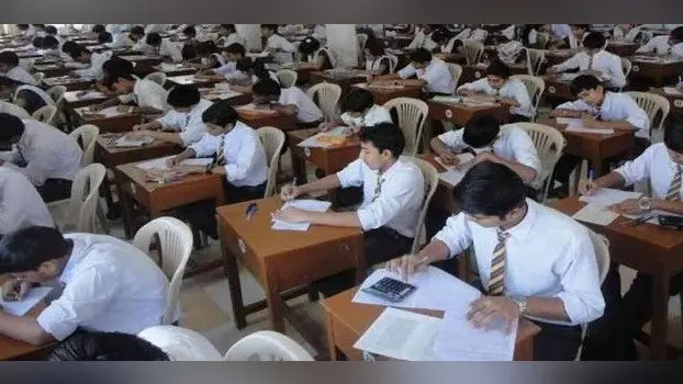 अभी नहीं खुलेंगे स्कूल और कॉलेज, गृह मंत्रालय ने कही ये बात