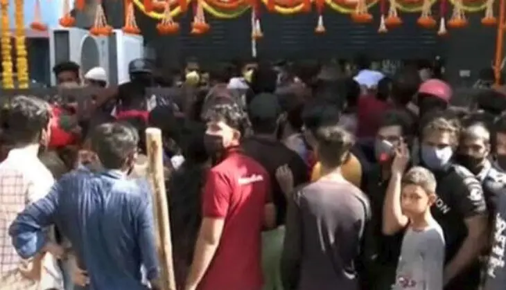 कोरोना के थर्ड वेव को रोकना मुश्किल, भीड़ पर अंकुश लगाये सरकार, स्वास्थ्य मंत्रालय के बाद IMA ने दी चेतावनी