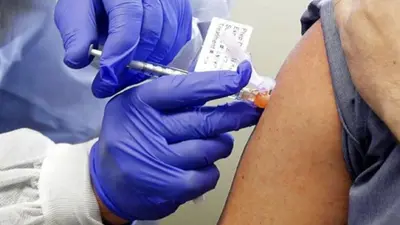 Covid-19 Vaccine: भारत में कोरोना की चौथी लहर की आशंका के बीच सभी व्यस्कों को बूस्टर डोज देगी सरकार!