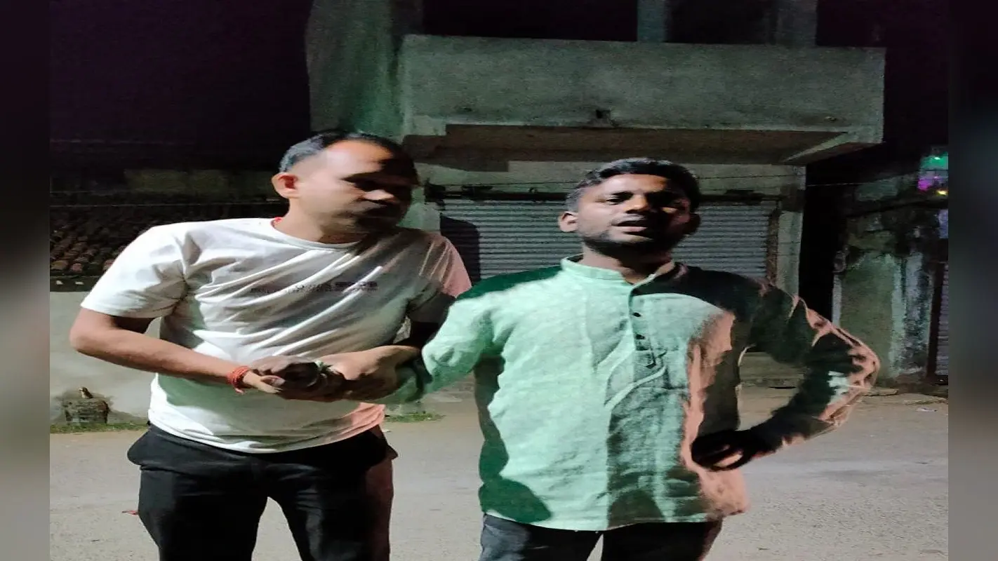 पश्चिमी सिंहभूम में शराब दुकान के सेल्समैन को पेट्रोल डालकर जिंदा जलाने की कोशिश, दोनों आरोपियों को जेल