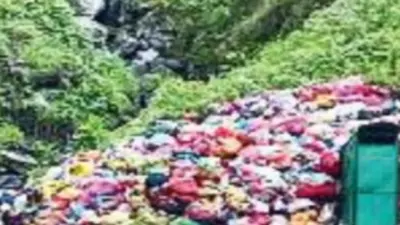 Char Dham Yatra 2023: तीर्थयात्रियों ने नदियों को साड़ियों से पाटा, भागीरथी-यमुना से निकाले गए 7 क्विंटल कपड़े