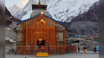 Char Dham Yatra 2022: ऋषिकेश में रजिस्ट्रेशन के लिए उमड़ा श्रद्धालुओं का सैलाब, धंधेबाजों पर कड़ा एक्शन