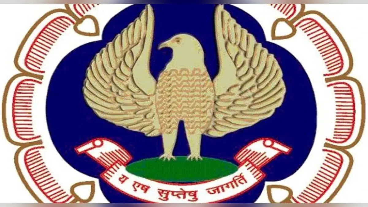 ICAI CA Final Result: चार्टर्ड अकाउंटेंट के फाइनल में 19 साल की नंदिनी बनी टॉपर, भाई भी टॉप 20 में