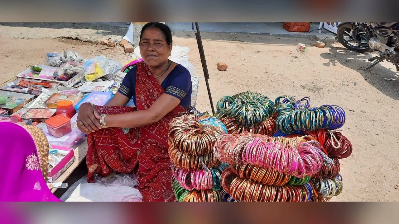 रोजगार करने वाली महिलाओं की संख्या में आंशिक वृद्धि : एनएफएचएस सर्वेक्षण