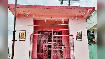 चतरा के पथरा गांव में 74 वर्षों से मनाया जा रहा है दुर्गा पूजा, जानें कैसे हुई थी इसकी शुरुआत