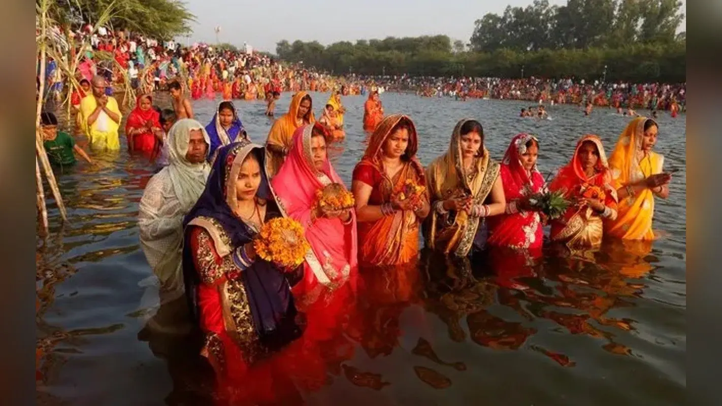 Chhath Puja Arghya Time Morning 2022: छठ पूजा 31 अक्टूबर, उदीयमान सूर्य को अर्घ्य देने का समय जानें