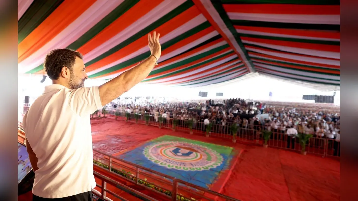 छत्तीसगढ़: राहुल गांधी ने की ग्रामीण आवास न्याय योजना की शुरुआत, बोले- जातीय जनगणना से क्यों डरते हैं मोदी?