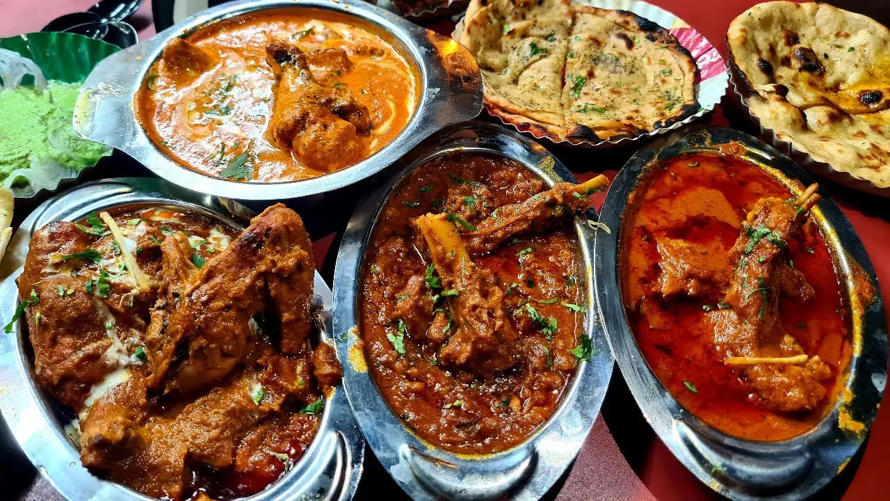 सावन खत्म होते ही चिकन-मटन और अंडे के दामों में उछाल, दोगुना हुए भाव, दुकानें बंद होने से मोटे हो गए मुर्गे