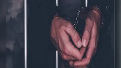 Chinese manjha: दिल्ली में उड़ा रहे थे प्रतिबंधित चीनी मांझा, पुलिस ने 8 लोगों को किया गिरफ्तार