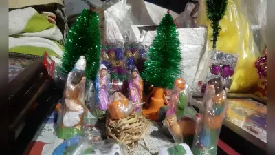 धनबाद : क्रिसमस को लेकर सजा बाजार, स्नो मैन व सांता हैं ऑन डिमांड