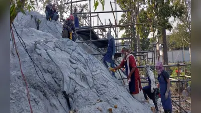 टाटा स्टील : 900 साल पहले विलुप्त हो चुकी ‘इन सीतू रॉक कार्विंग’ आर्ट को पुनर्जीवित कर रहे चित्तो डे