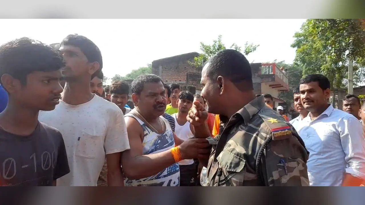 पटना में चोरों ने पहले फ्रिज में रखा सामान खाया, फिर 12 लाख नकद व लाखों के जेवर ले उड़े