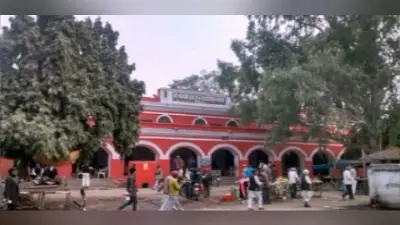 छपरा कोर्ट परिसर में आरोपित को गिरफ्तार करने पर भड़के वकील, विरोध के बाद बैरंग लौटी पुलिस