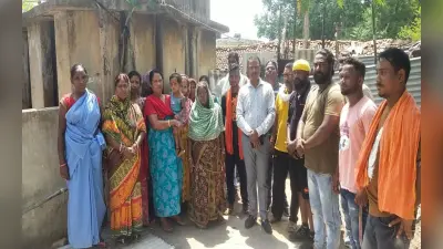 Common Man Issues: चक्रधरपुर शहर के हरिजन बस्ती में एक शौचालय तक नहीं, साफ-सफाई का भी अभाव, लोग परेशान