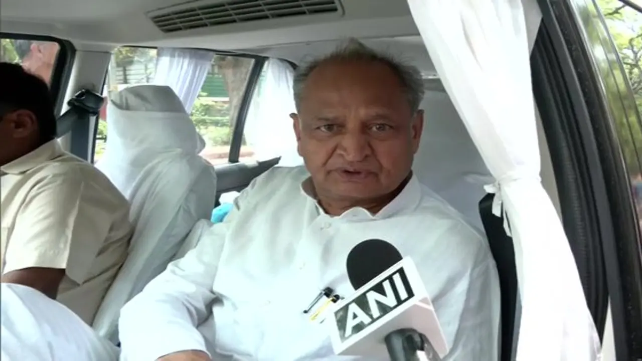 सीएम अशोक गहलोत का भाजपा-आरएसएस पर तीखा प्रहार, हिंदुत्व के नाम पर लोकतंत्र का नुकसान