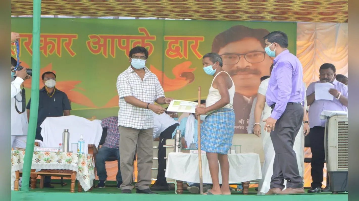 झारखंड में बुजुर्ग और हर उम्र की विधवा को मिलेगी पेंशन, सीएम हेमंत सोरेन ने दुमका के मसलिया में किया ऐलान