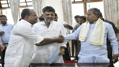 सिद्धरमैया सरकार के मंत्री के बयान से कर्नाटक कांग्रेस में खलबली, डीके शिवकुमार पशोपेश में