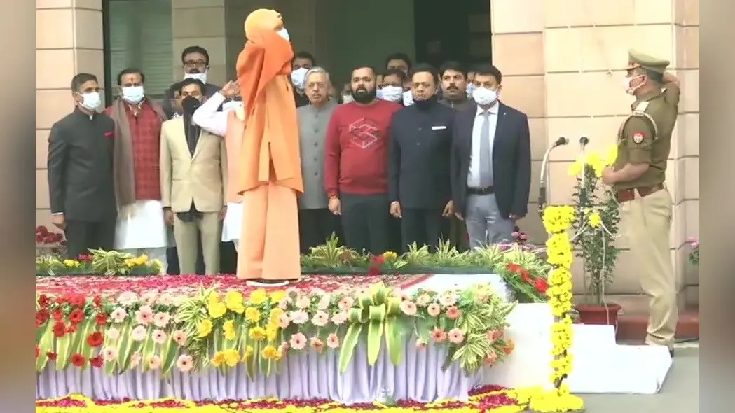 Republic Day: किसान, कोरोना, मुफ्त कोचिंग, मत और मजहब…..गणतंत्र दिवस पर तिरंगा फहराकर क्या-क्या बोले यूपी के सीएम योगी