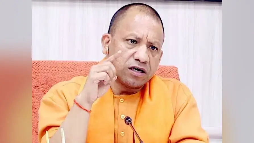 UP: अघोषित बिजली कटौती पर सीएम योगी आदित्यनाथ ने जताई नाराजगी, ऊर्जा मंत्री और अफसरों को किया तलब, जवाबदेही तय