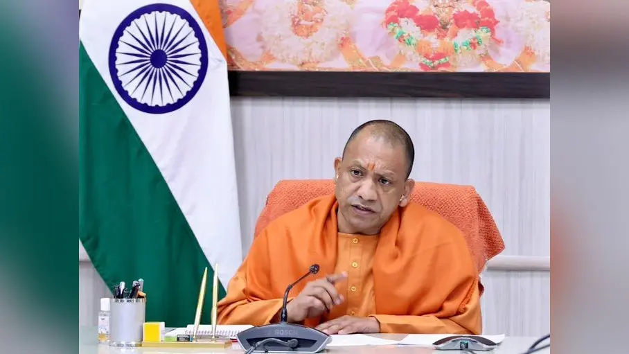 UP News: सीएम योगी बोले- धार्मिक स्थलों में फिर लाउडस्पीकर लगाना स्वीकार्य नहीं, बनाई जाए आदर्श स्थिति