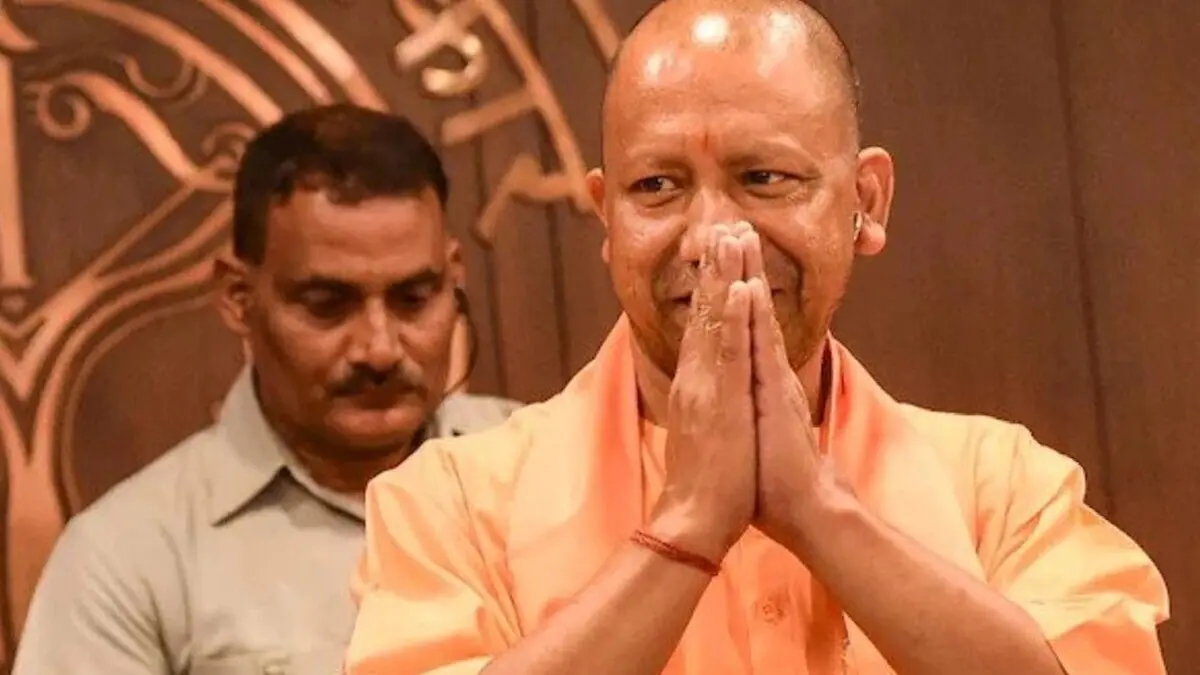 UP News: दिवाली से पहले 14 लाख कर्मचारियों को मिलेगा बोनस, डीए भी बढ़ाएगी योगी सरकार, जानें कितना मिलेगा लाभ