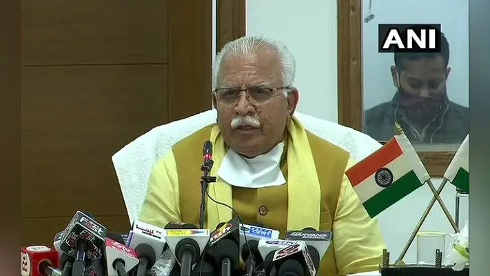 योगी आदित्यनाथ के बाद सीएम खट्टर भी पीछे नहीं, यूपी में 1 तो हरियाणा में 2 फिल्म सिटी बनाने की घोषणा