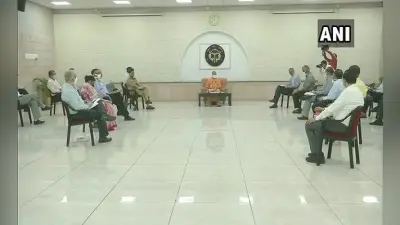 यूपी में 21 जून से कोरोना कर्फ्यू ढील, इन शर्तों के साथ खुलेंगे रेस्टोरेंट और मॉल, सरकार ने जारी की नई गाइडलाइंस